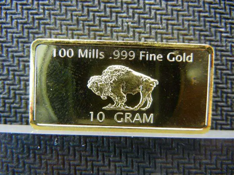 10 Gram Clad 100 Mills .999 Fine Gold Buffalo Bar