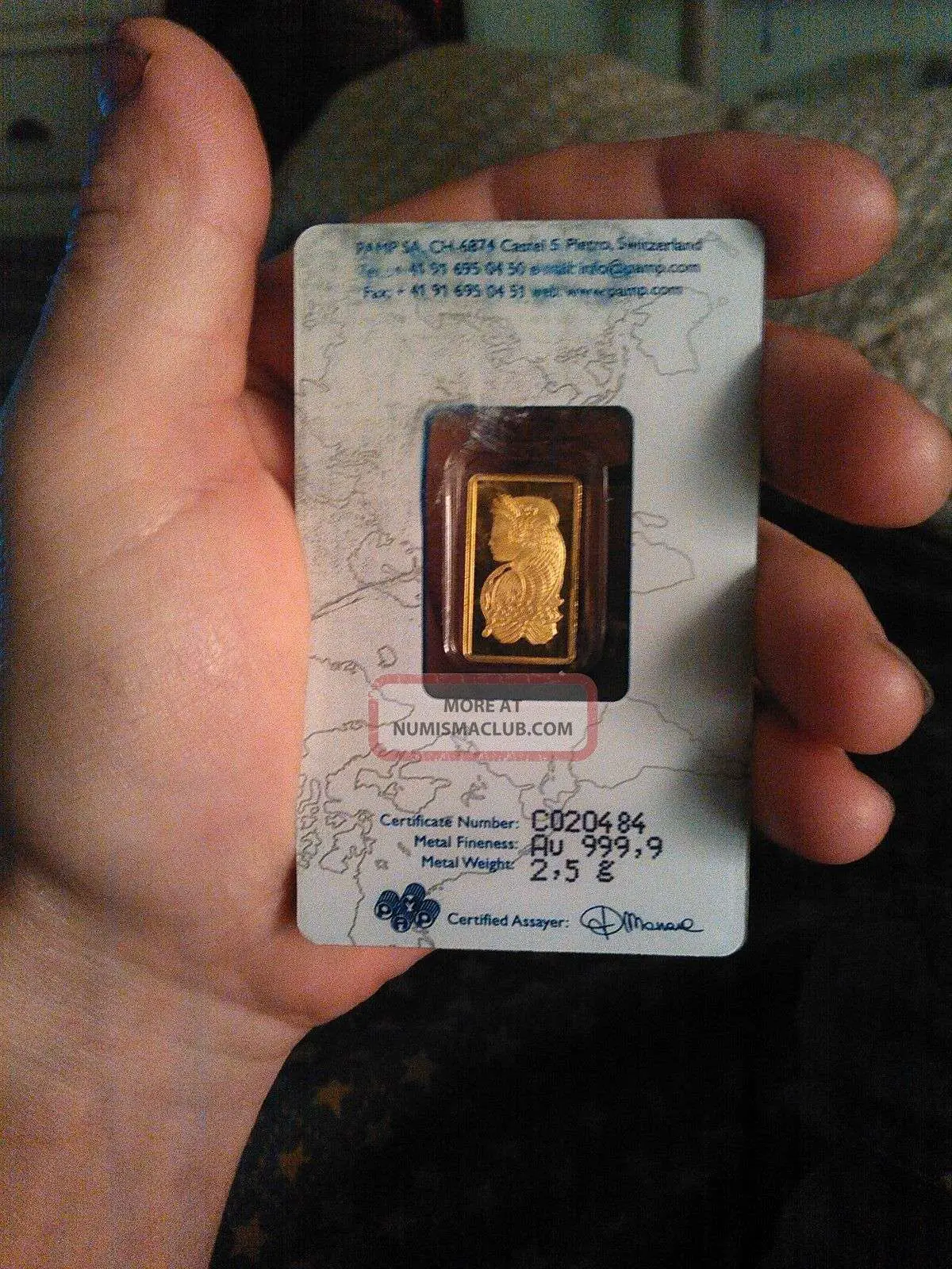 2. 5 Gram Pamp Suisse Gold Bar. 9999 Fine (v2)