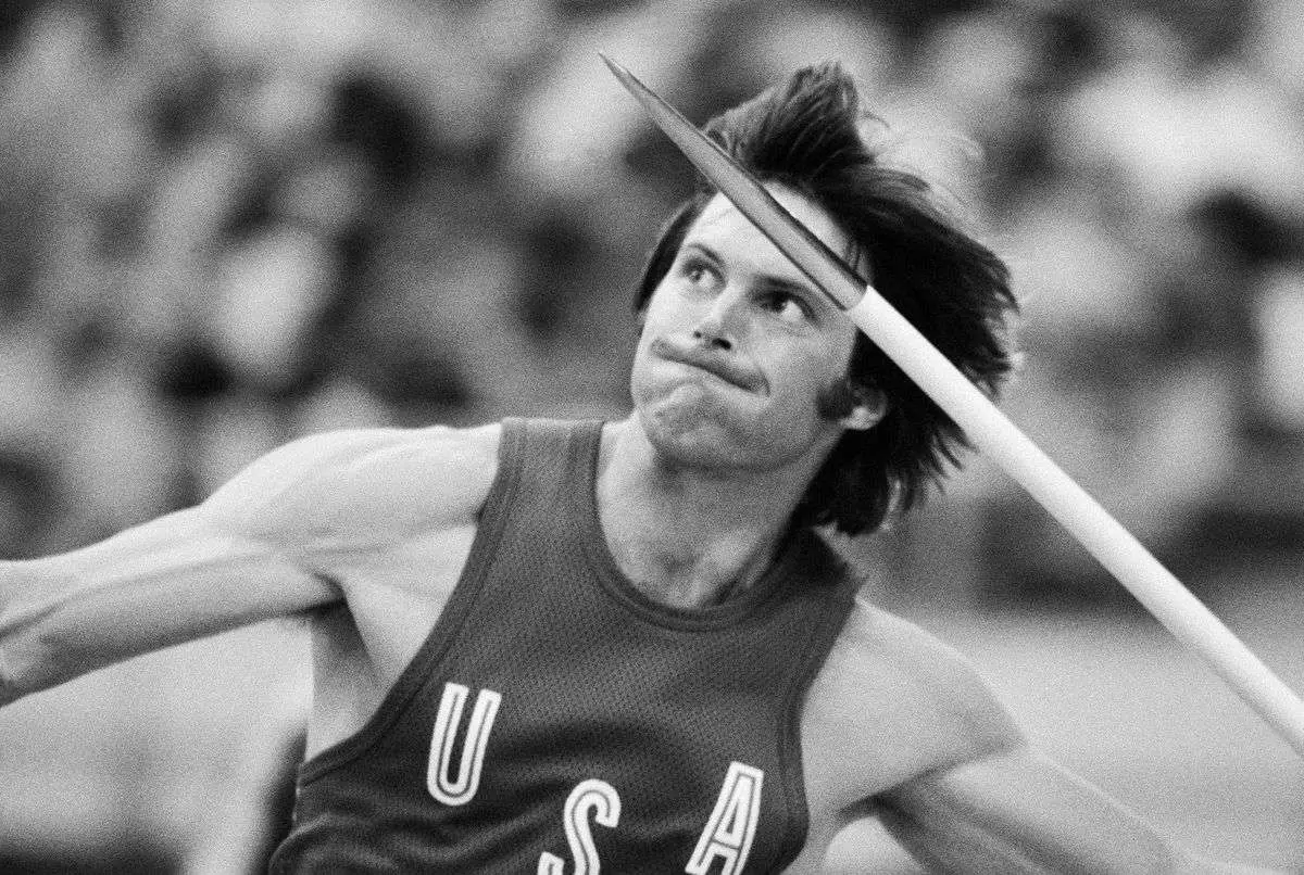Bruce Jenner crushes world record, wins decathlon gold in 1976 Olympics ...