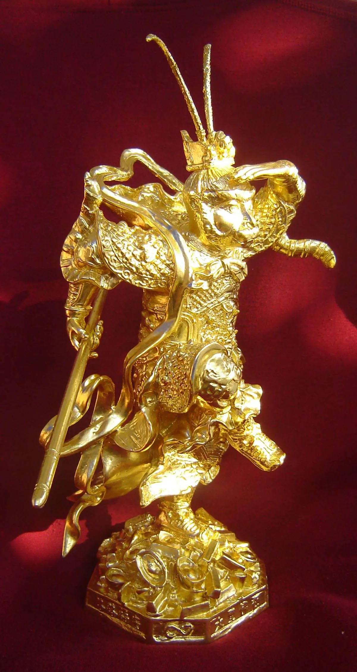Buddhist Amulets: Real Gold covered Bucha Statue 11 Inches ...