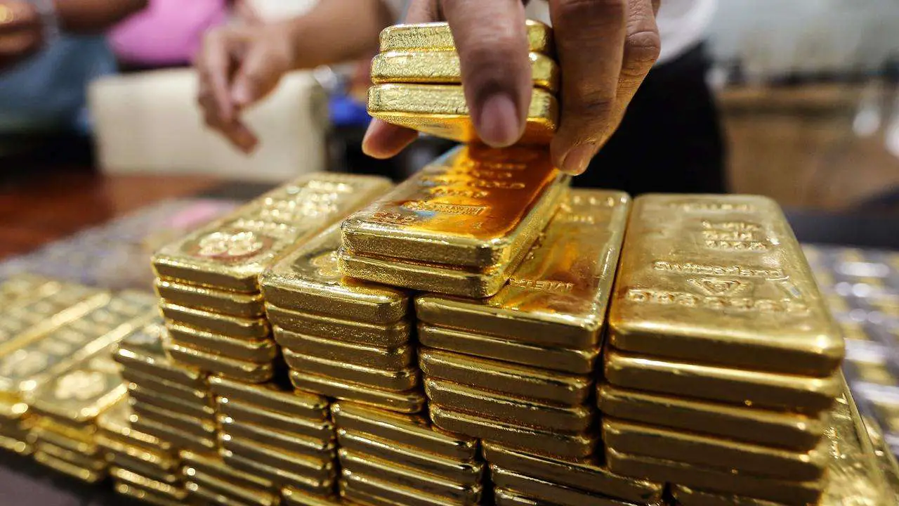 Buying gold: Why this precious metal is a safe investment ...