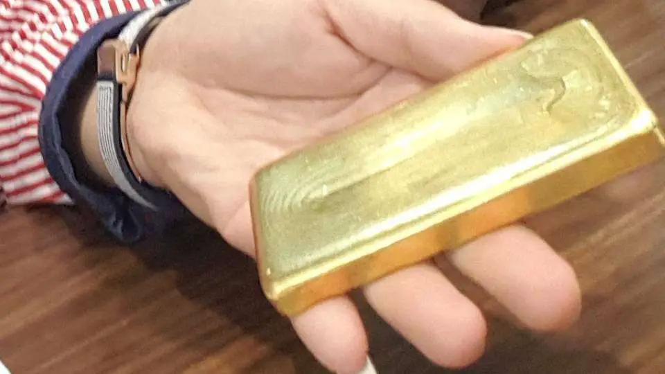 Dubai Refinery 999 Gold Bullion, Size: Rectangle, Weight: 1000 Grams ...