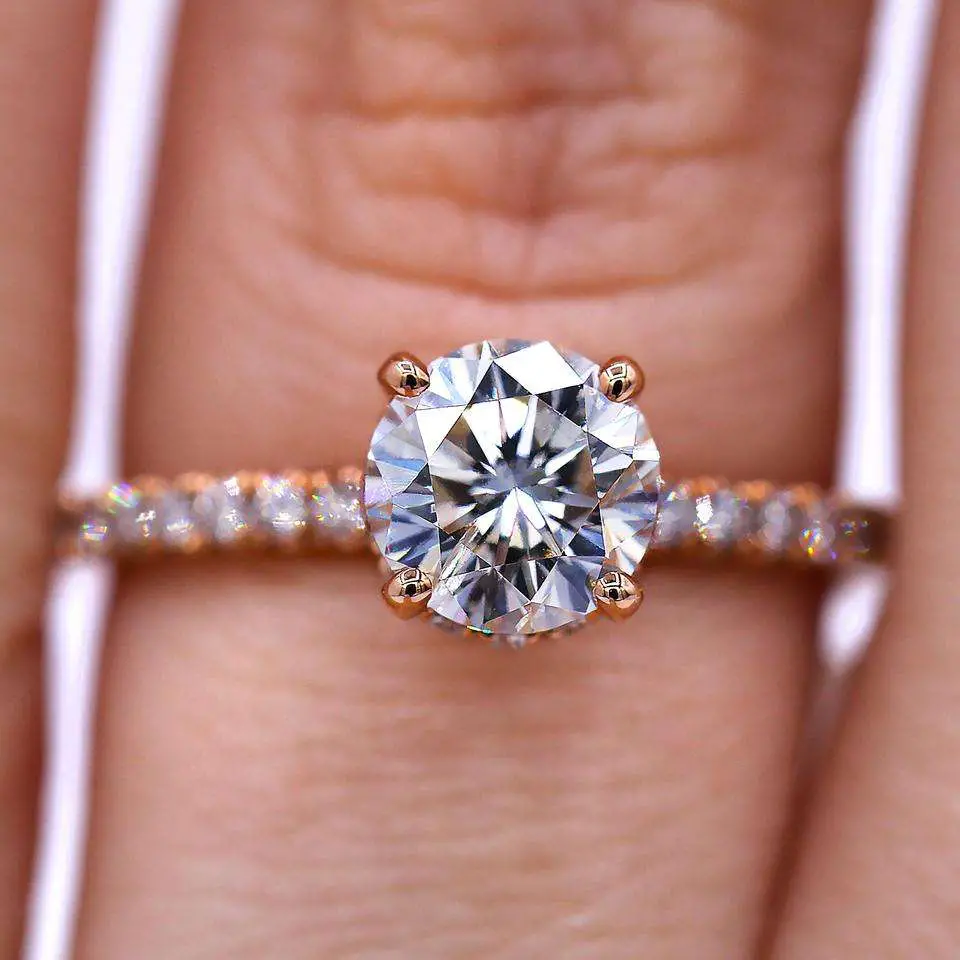 Elegant Rose Gold 1.20 Carat Round Cut Diamond Engagement Ring