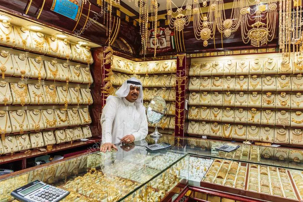 Gold market in Dubai, UAE  Stock Editorial Photo ...