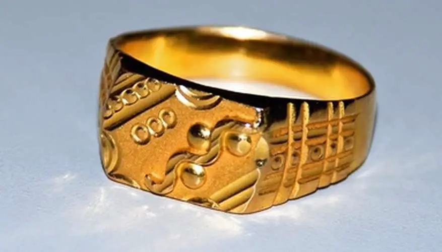 How Much Gold Is in a 10 Karat Ring?