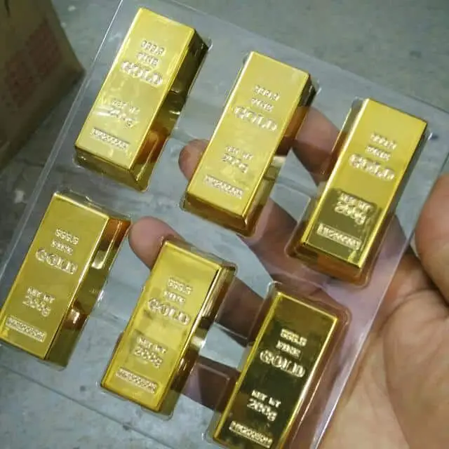 How Much Is A Brick Of Gold Weigh