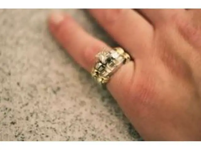 How to Clean White Gold Diamond Rings