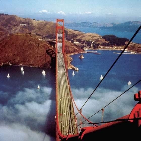 How to Walk Across the Golden Gate Bridge