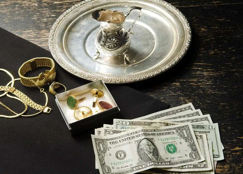 Sell Your Gold Jewelry at Pawn Shop: Do They Pay Well ...