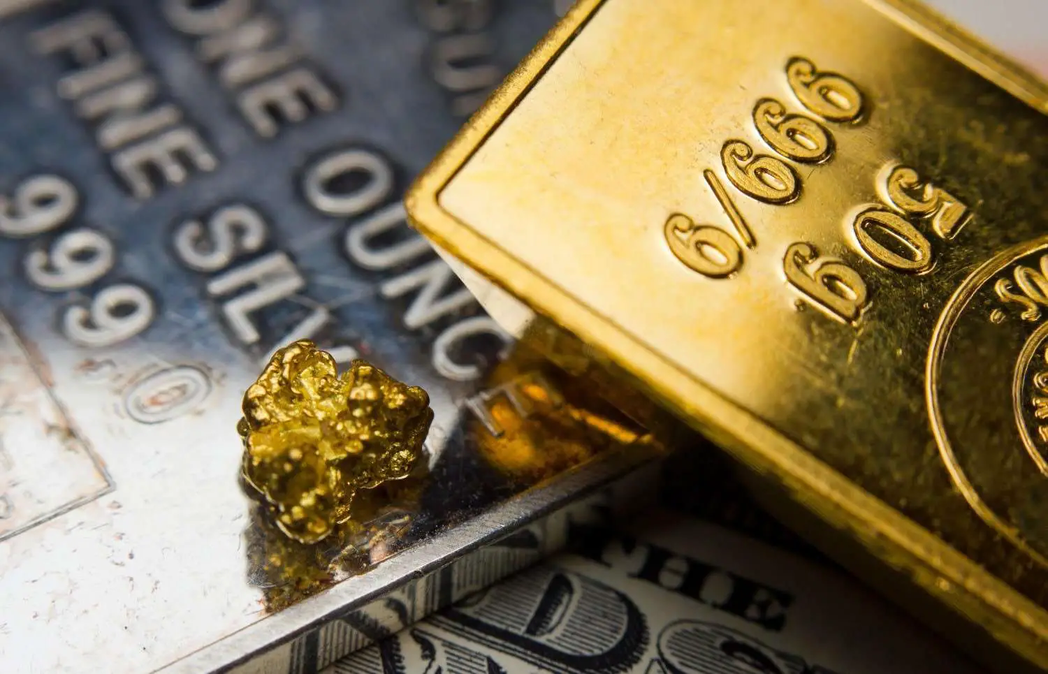 Silver vs Gold: 9 Differences That Matter to Investors ...
