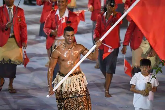 Slippery Tongan Flag Bearer Wins Gold During the Olympics ...