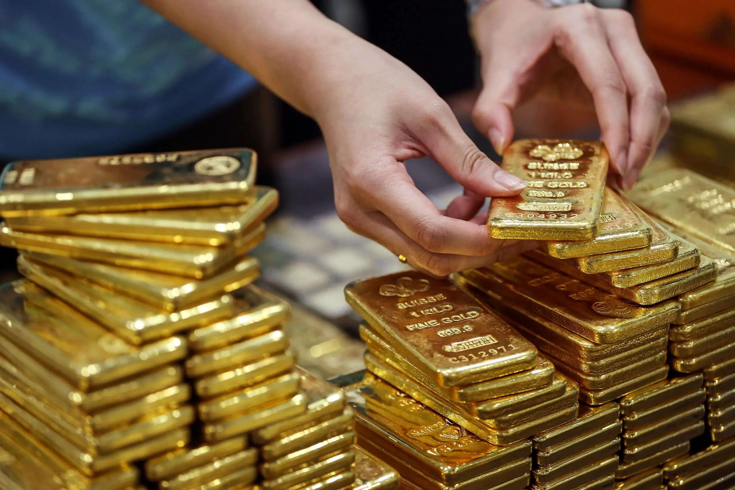 Top gold ETF attracts $5.5 billion in 2019 despite cheaper ...