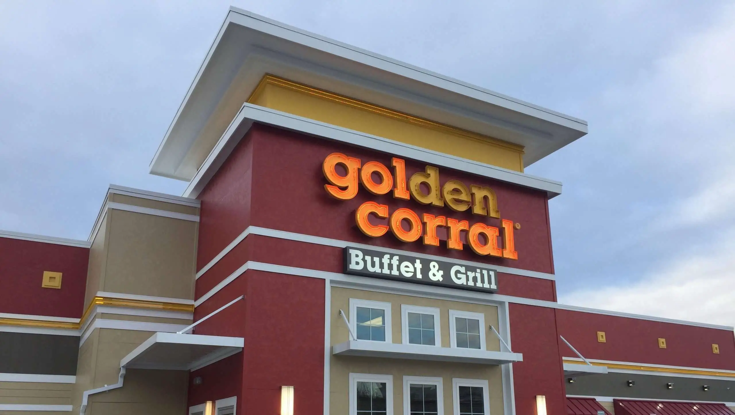 Troubled Golden Corral location closes 